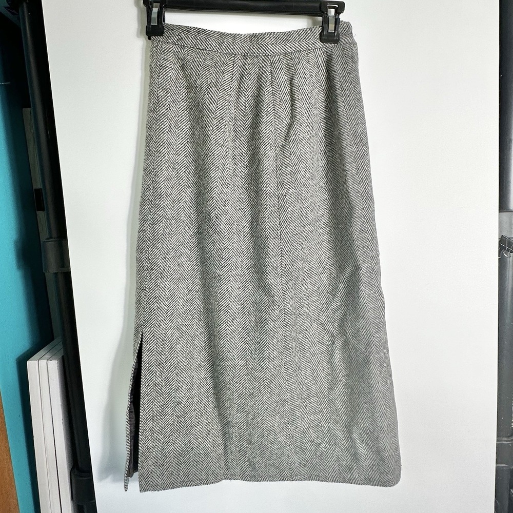 Vintage Harve Benard Womens Size 4 Gray Herringbone Wool Midi Skirt 80s‎ VGC
